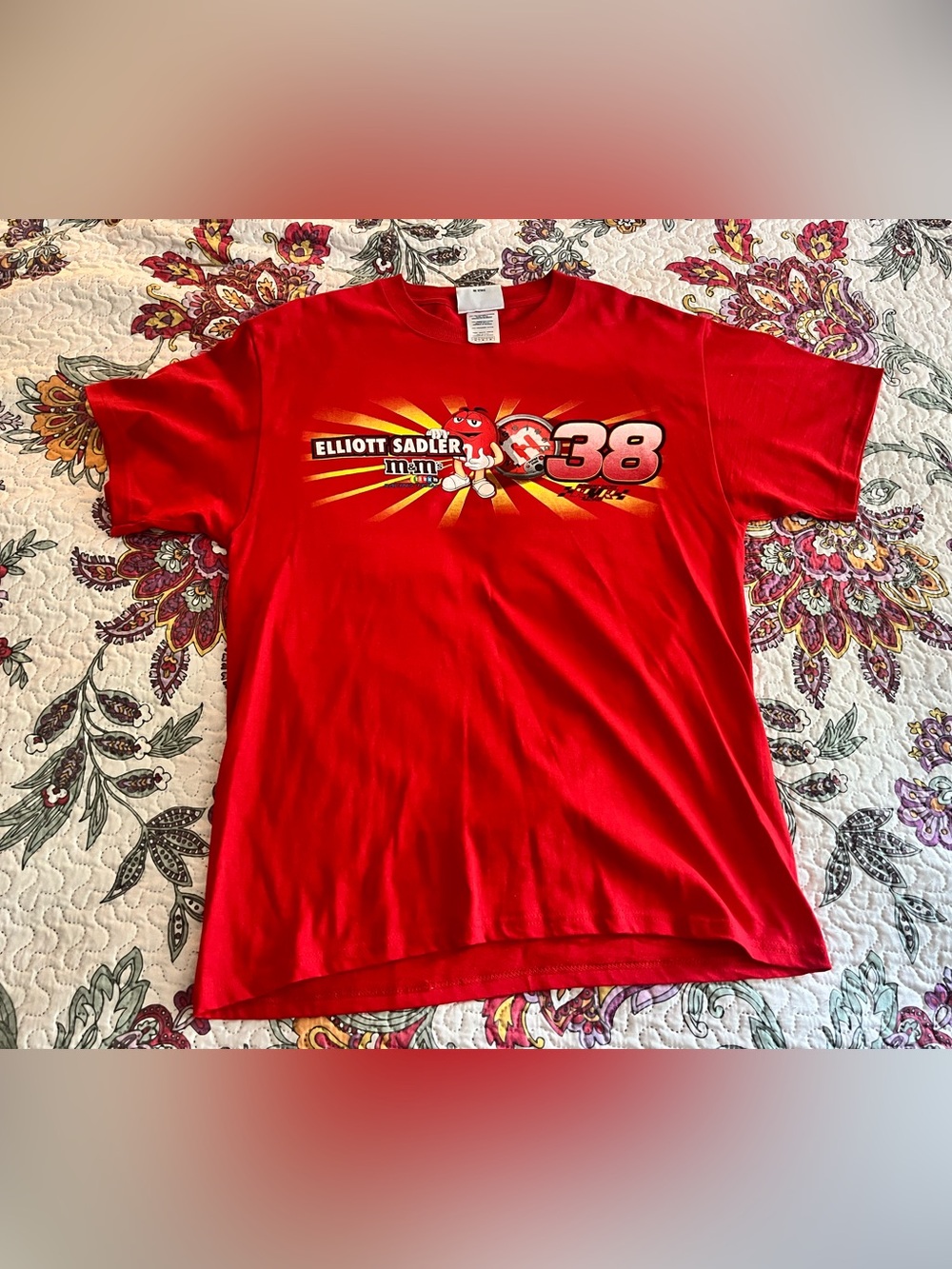 Vintage Y2K Chase Authentics M&M’s Elliot Sadler NASCAR Tshirt Medium Red